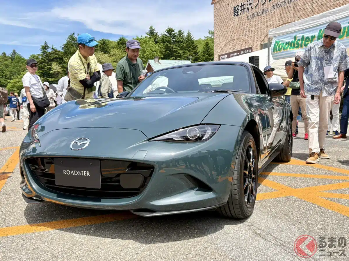 Mazda MX-5 Zinc Green Metallic