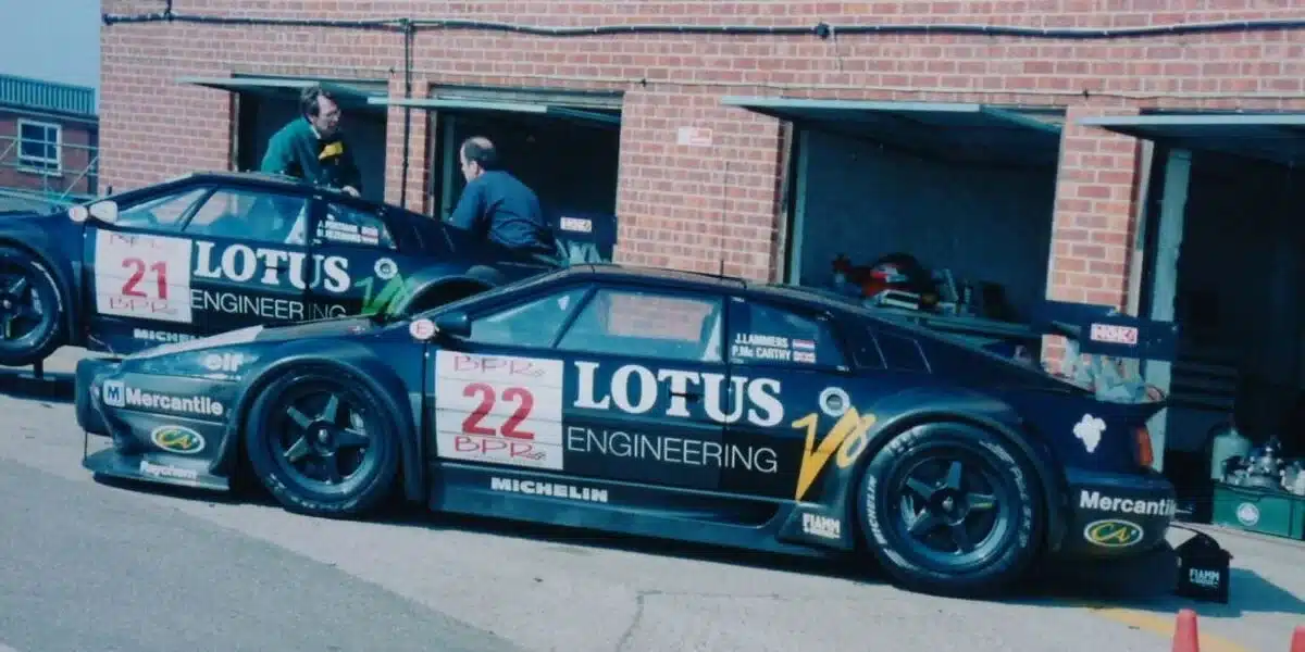Lotus Esprit GT1