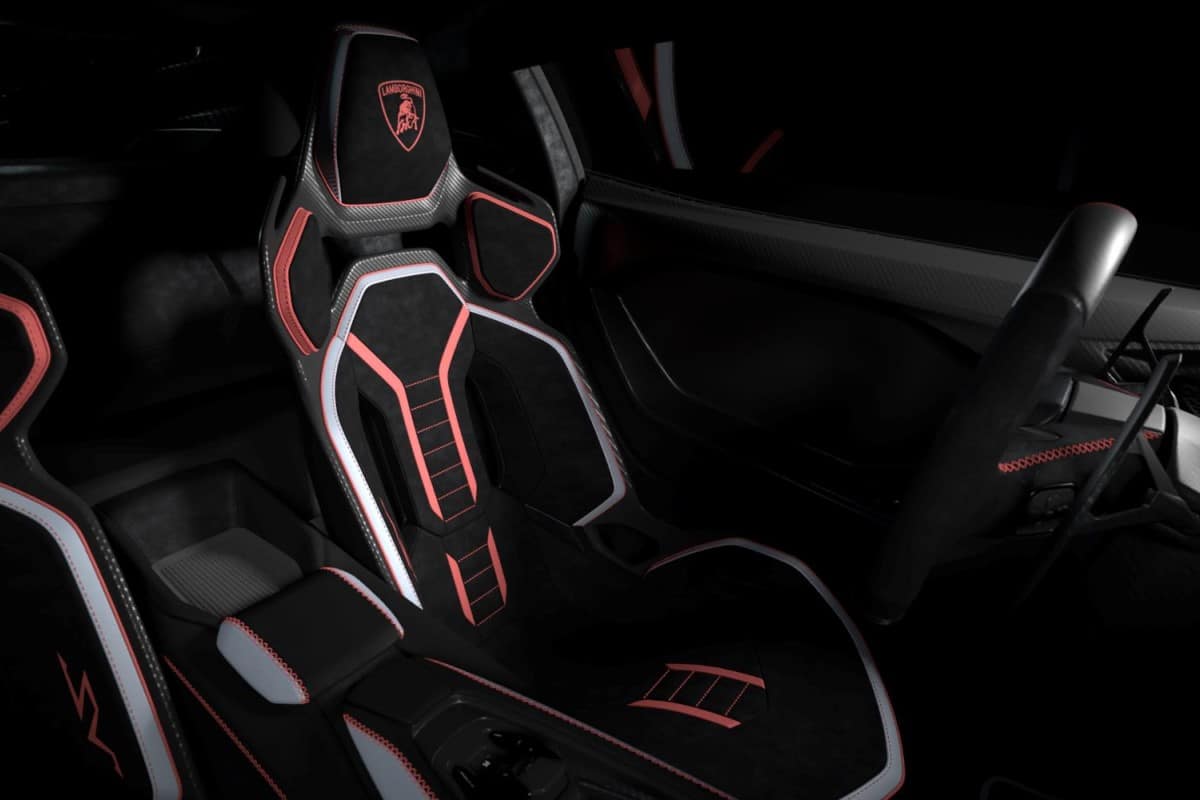 Lamborghini Revuelto SV