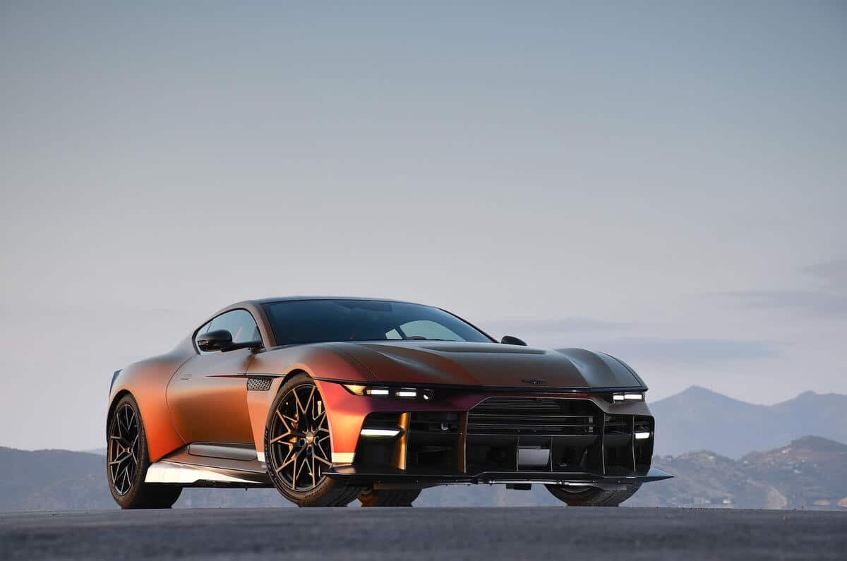 Aston Martin Valen