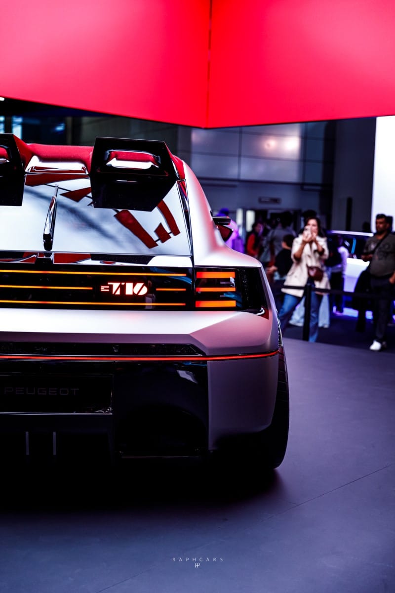 Peugeot E-T16 concept - Mondial de l'Auto Paris 2026