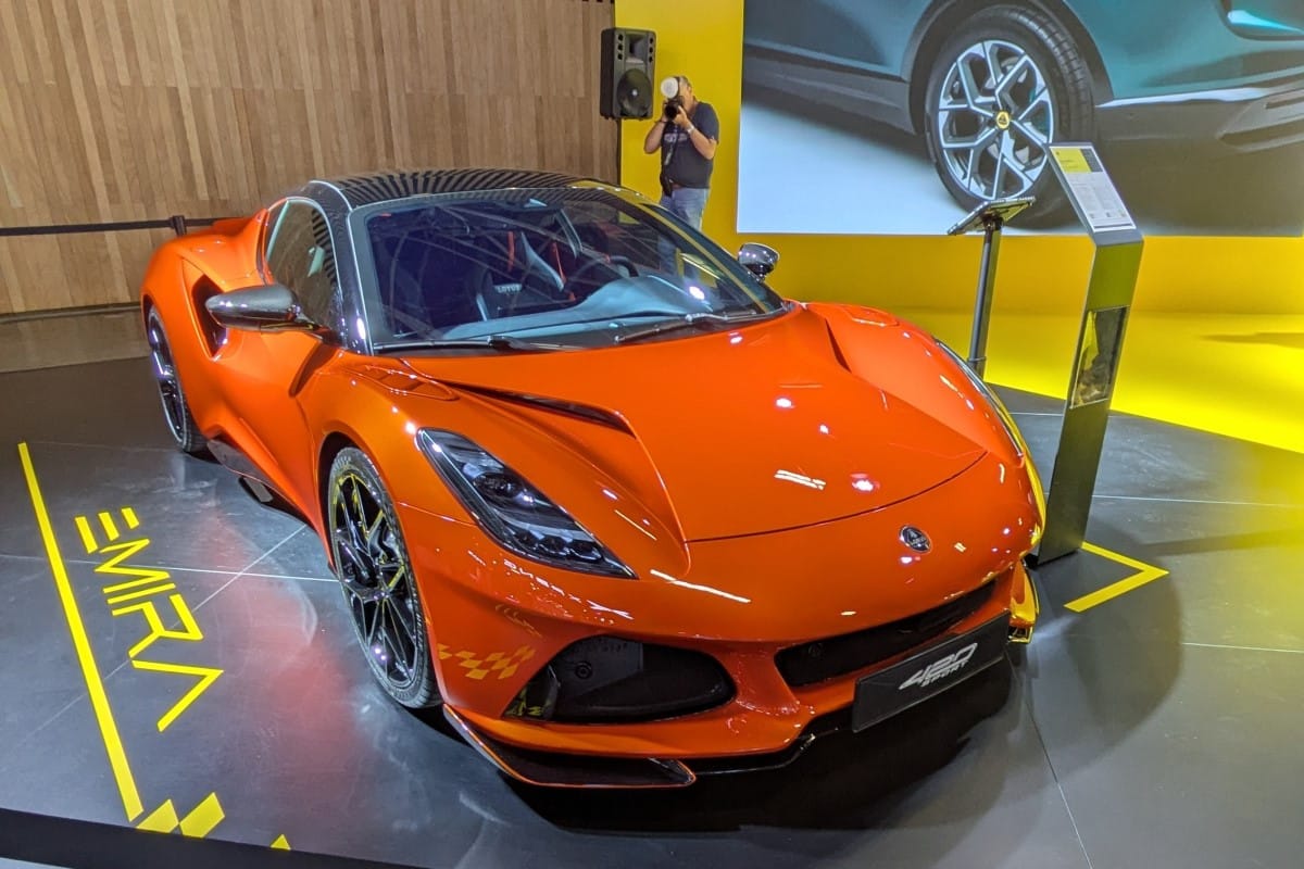 Lotus Emira 420 - Mondial de l'Auto Paris 2026